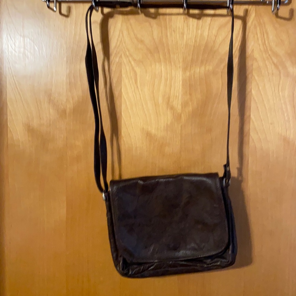 Leather purse cloth inside gently used